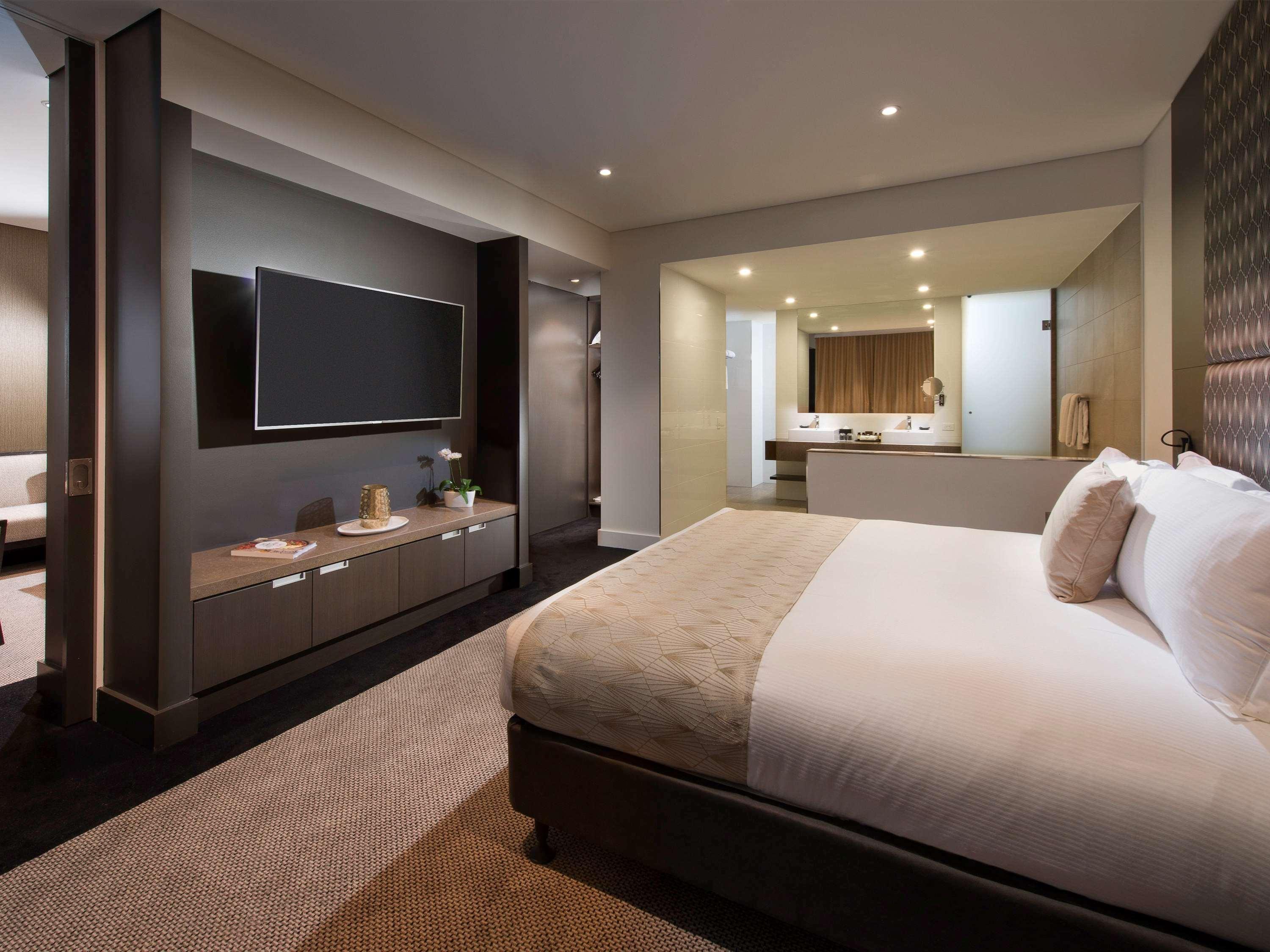 Отель Pullman Brisbane Airport Экстерьер фото A bedroom at the hotel