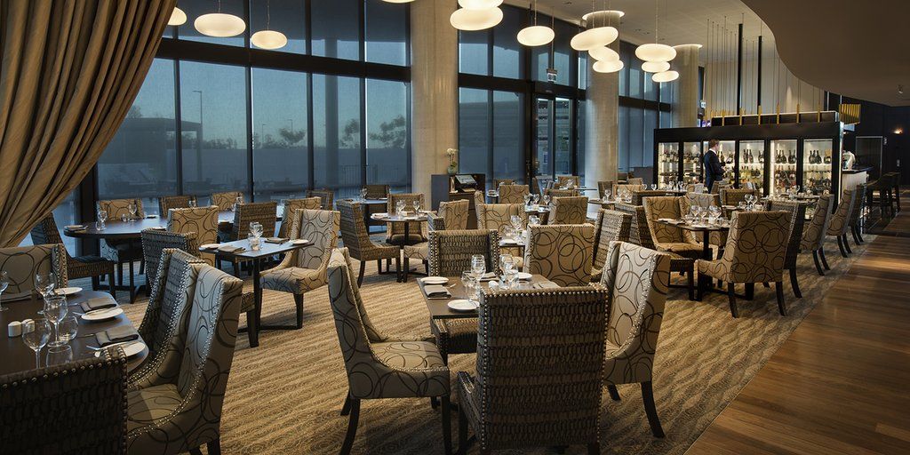 Отель Pullman Brisbane Airport Экстерьер фото The interior of the restaurant
